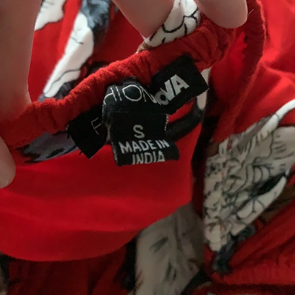 Flower romper - Picture 2 of 5